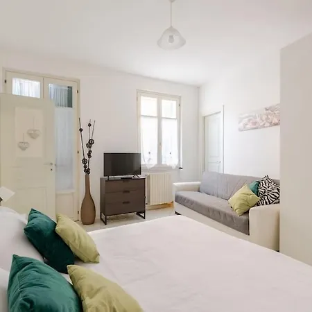 Casa Regina 2, Nel Centro Storico Di Alba! Apartamento Alba (Piedmont)