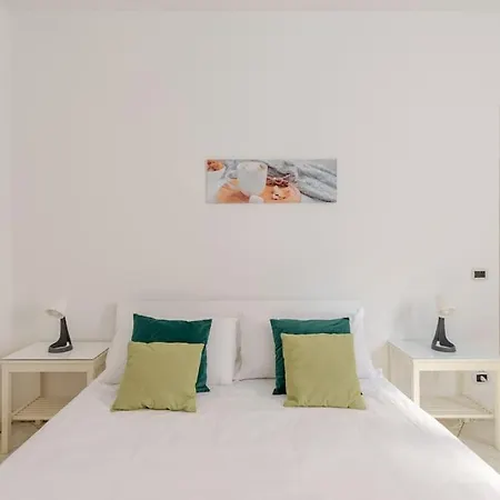 Lägenhet Casa Regina 2, Nel Centro Storico Di Alba!