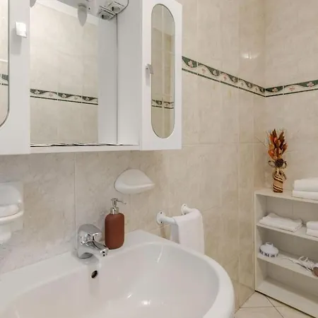 Апартаменты Casa Regina 2, Nel Centro Storico Di Alba! *